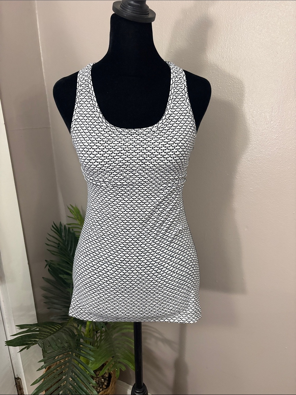 Lululemon Cool Racerback II tank top monochromatic black and white pattern Small